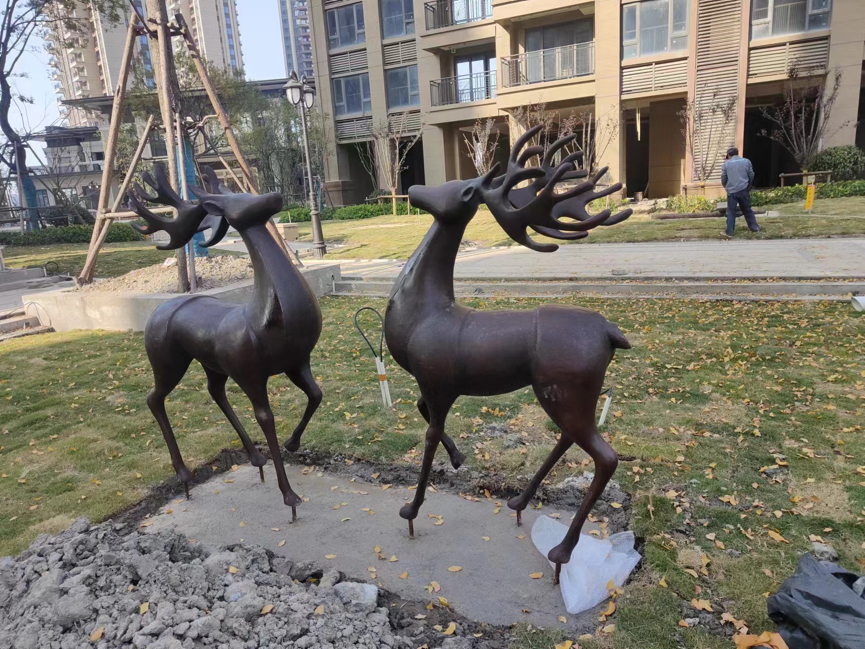 苏州园林动物小品雕塑 园林景观铜雕塑 抽象羊雕塑 定制